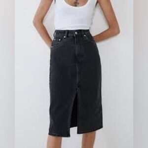 ZARA MIDI DENIM SKIRT